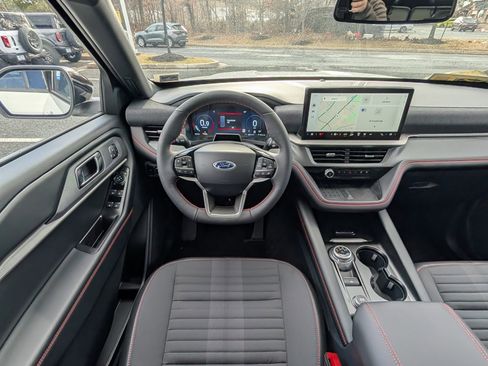 New 2025 Ford Explorer ST-Line w/ Premium Package image 16