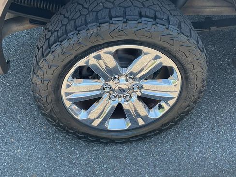 Used 2015 Ford F150 King Ranch w/ FX4 Off-Road Package AWD/4WD image 11