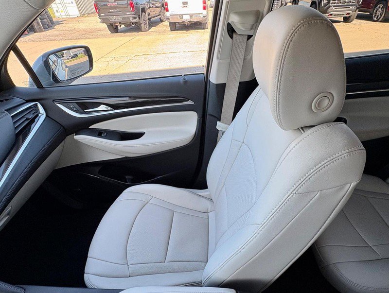 Used 2023 Buick Enclave Essence w/ Experience Buick Package FWD image 16