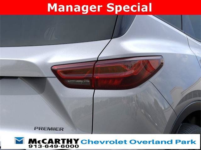 New 2025 Chevrolet Blazer Premier w/ Driver Confidence II Package AWD/4WD image 11
