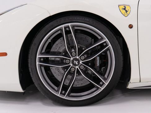 Used 2018 Ferrari 488 Spider RWD image 48