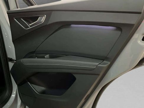 Used 2024 Audi Q4 e-tron Premium w/ Convenience Package image 74