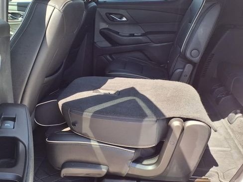 Used 2023 Chevrolet Traverse Premier w/ LPO, Floor Liner Package AWD/4WD image 15