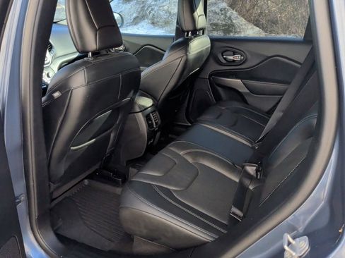 Used 2021 Jeep Cherokee Latitude Lux image 11