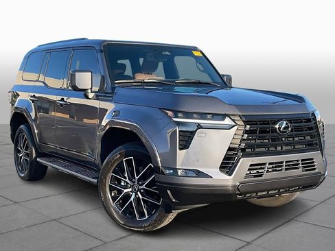 Used 2024 Lexus GX 550 image 2