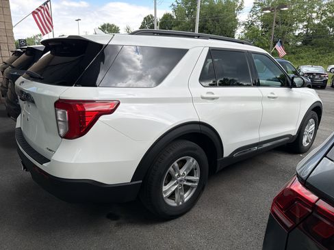 Used 2023 Ford Explorer XLT w/ Class IV Trailer Tow Package AWD/4WD image 6