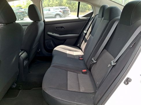 Used 2024 Nissan Sentra SV FWD image 10