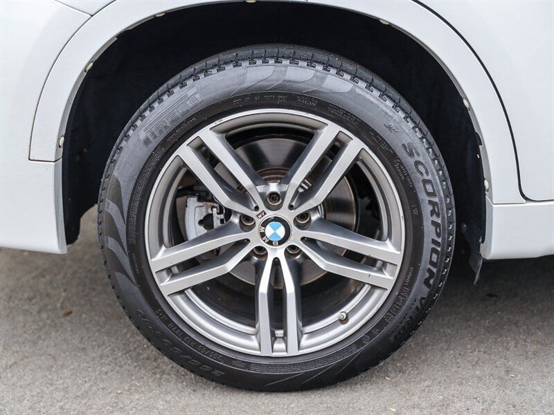 Used 2018 BMW X6 xDrive50i AWD/4WD image 11