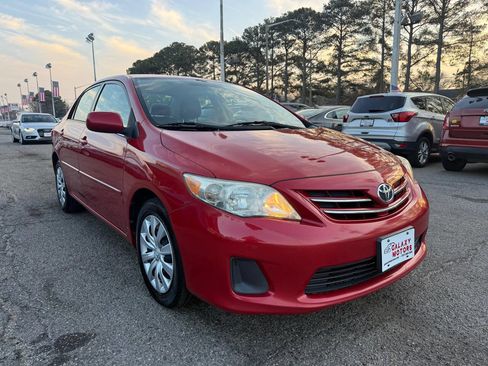 Used 2013 Toyota Corolla LE Special Edition image 4