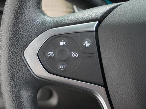 Used 2023 Chevrolet Traverse LS w/ Midnight/Sport Edition image 19