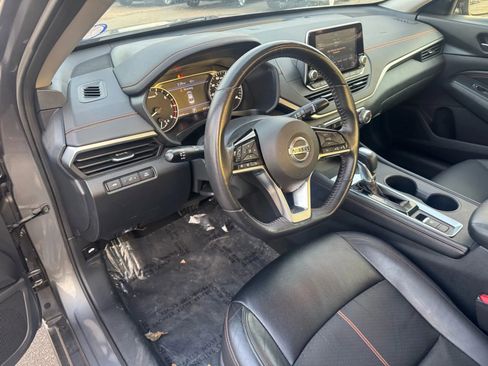 Used 2019 Nissan Altima 2.5 SR image 15