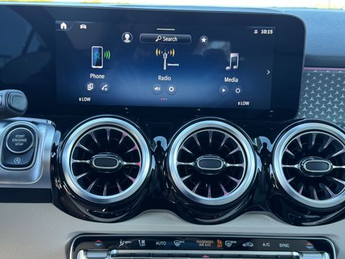 New 2026 Mercedes-Benz GLB 250 image 25