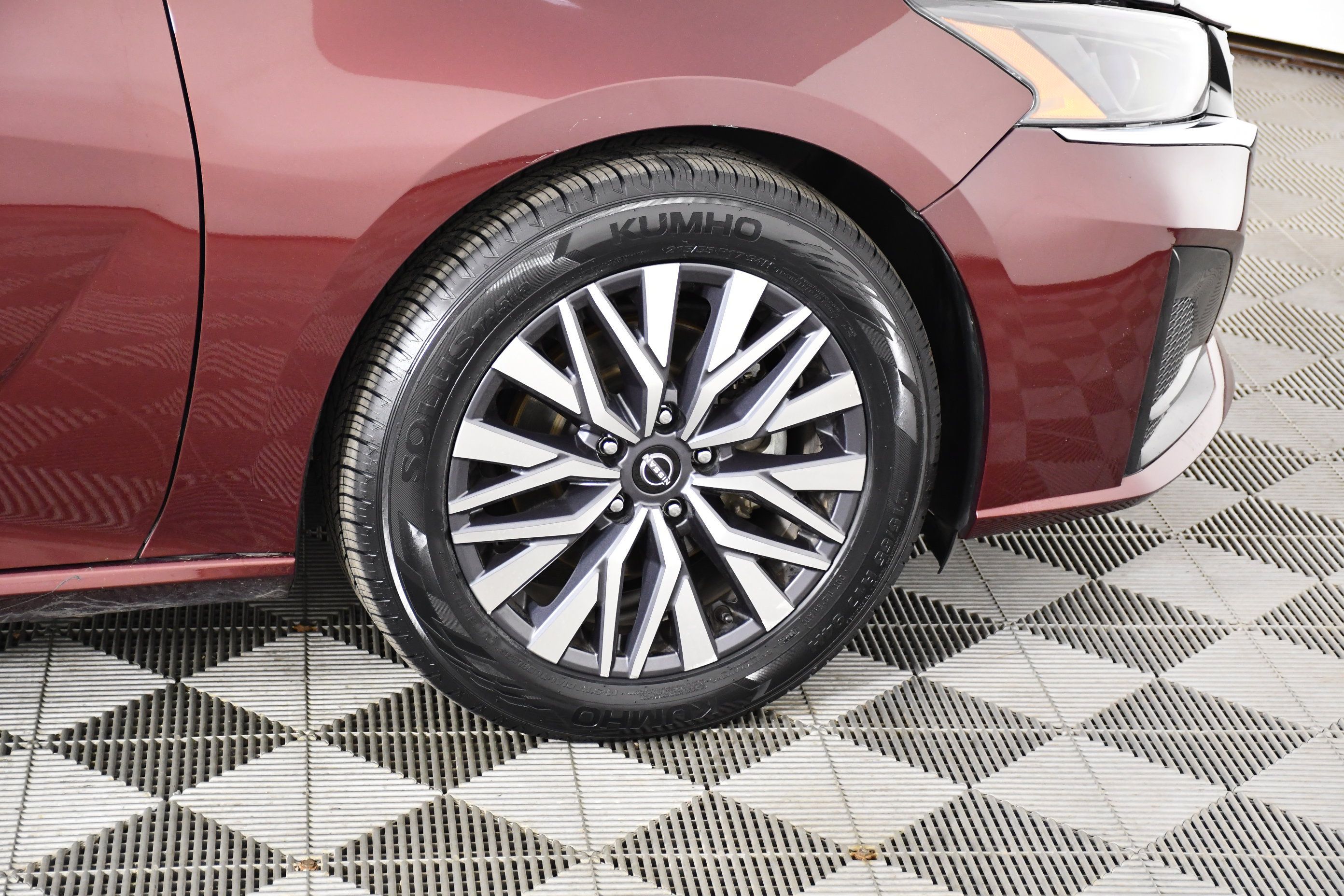 Used 2024 Nissan Altima 2.5 SV FWD image 51