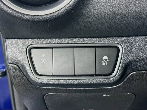 Used 2023 Kia Forte LXS image 17