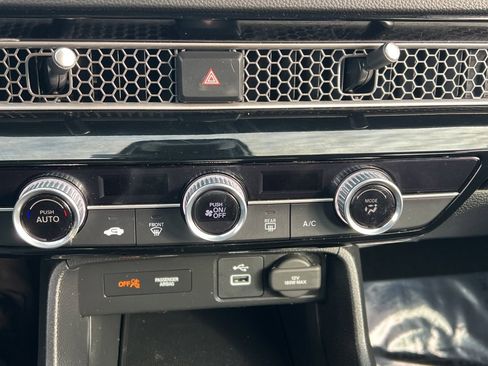 Used 2024 Honda Civic Sport image 35