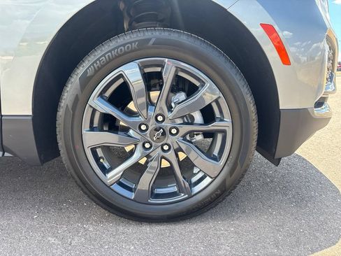 Used 2024 Chevrolet Equinox RS w/ RS Leather Package AWD/4WD image 32