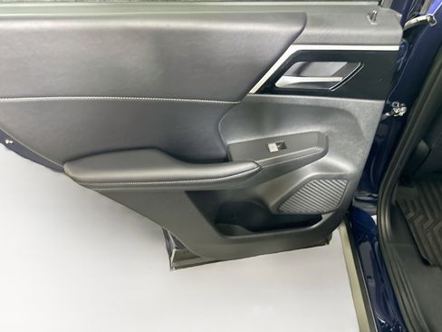 Used 2024 Mitsubishi Outlander SE FWD image 25