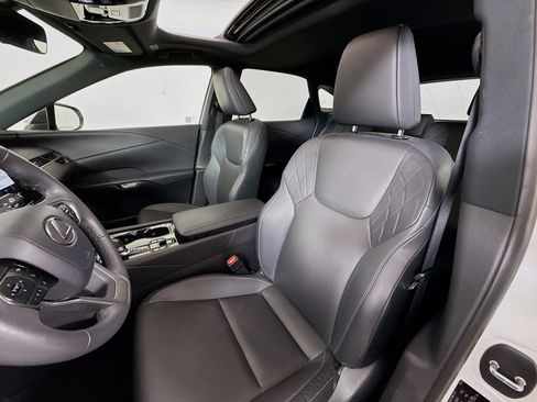 Certified 2024 Lexus RX 350 AWD w/ Accessory Package (K3) image 11