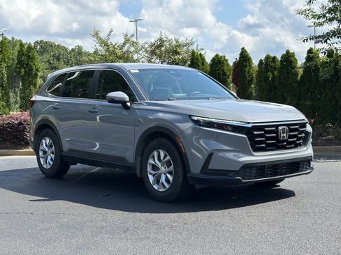 Used 2024 Honda CR-V LX image 2