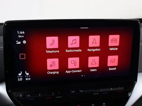 Used 2023 Volkswagen ID.4 2WD image 34