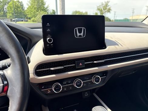 Used 2025 Honda HR-V EX-L image 12