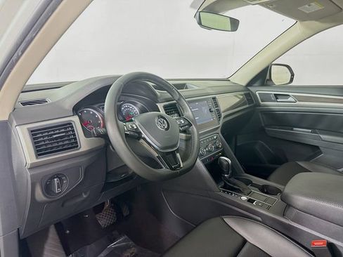 Used 2019 Volkswagen Atlas SE w/ Panoramic Sunroof Package image 9