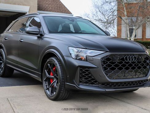 Used 2025 Audi RS Q8 performance image 12