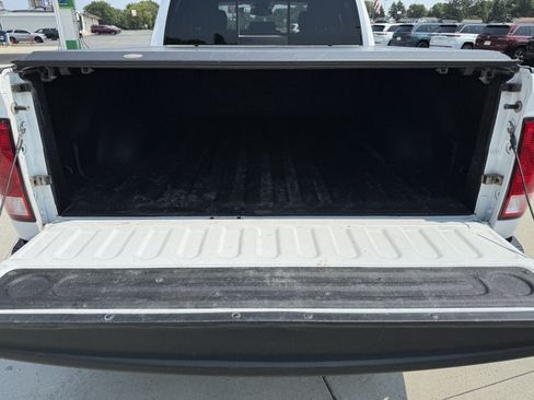 Used 2017 RAM 1500 Big Horn AWD/4WD image 10