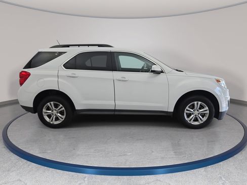 Used 2014 Chevrolet Equinox LT w/ Driver Convenience Package FWD image 4