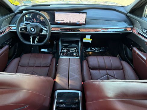 New 2026 BMW 740i w/ Premium Package image 27
