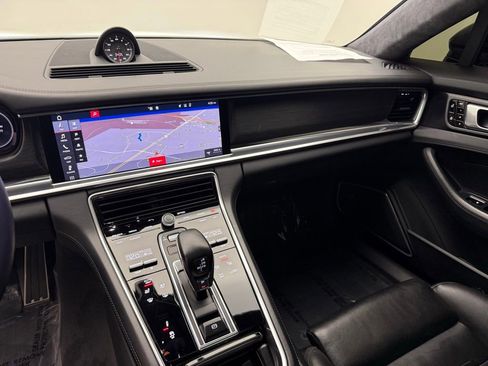 Used 2020 Porsche Panamera GTS image 16