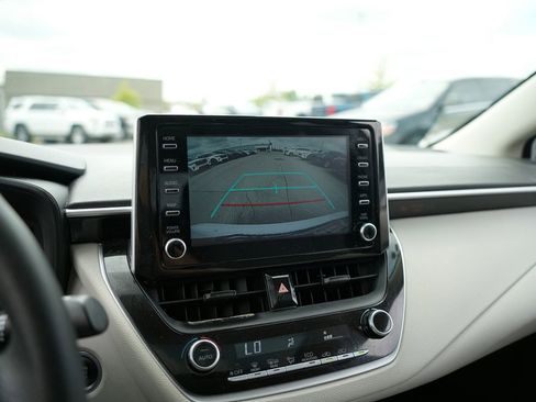 Used 2020 Toyota Corolla LE w/ LE Premium Package FWD image 14