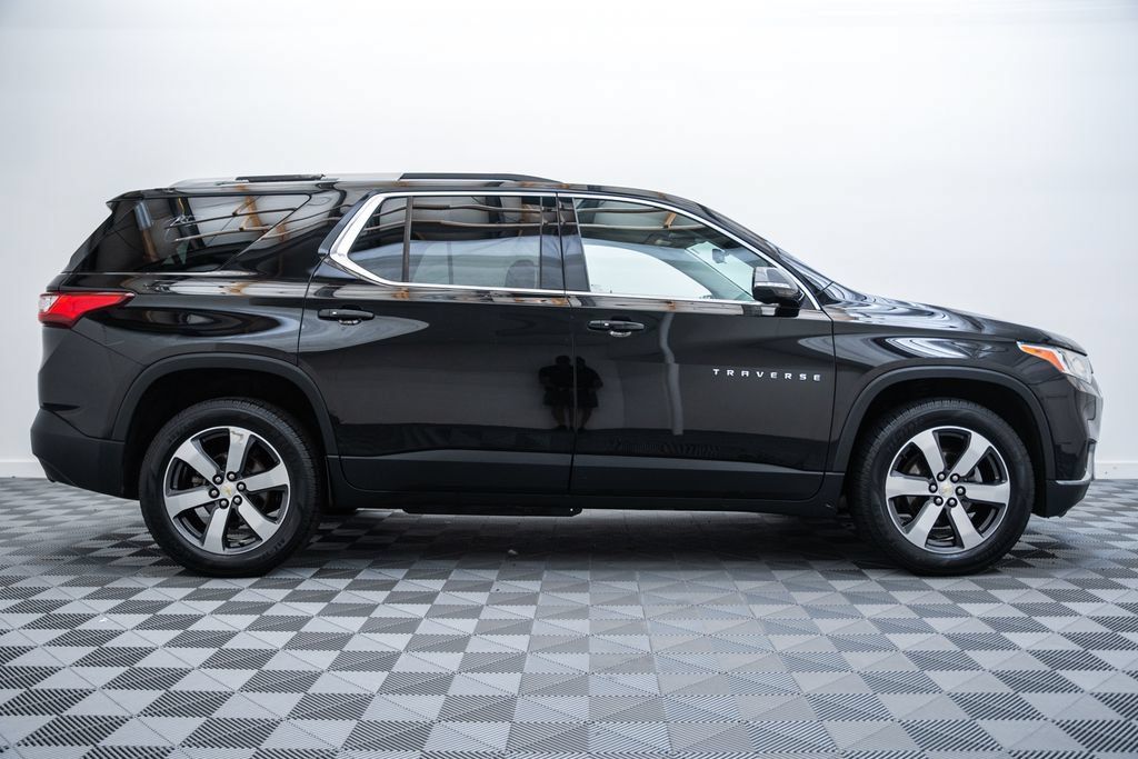 Used 2018 Chevrolet Traverse LT AWD/4WD image 4