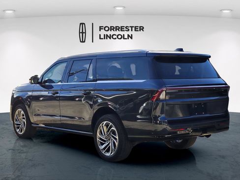 New 2025 Lincoln Navigator L Reserve image 5