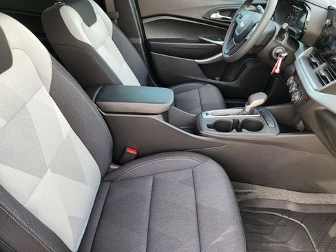 New 2026 Chevrolet Trax LS FWD image 10