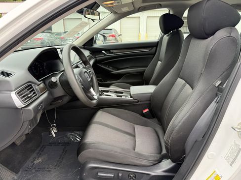 Used 2020 Honda Accord EX image 2