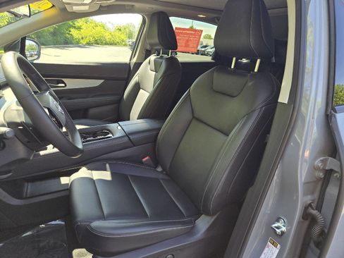 Used 2025 Nissan Murano SL w/ Cargo Package AWD/4WD image 13