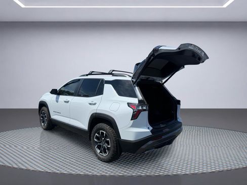 Used 2026 Chevrolet Equinox ACTIV w/ Convenience Package III AWD/4WD image 11