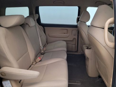 Used 2018 Kia Sedona LX FWD image 19