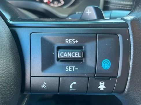 Used 2024 Nissan Rogue SV FWD image 20