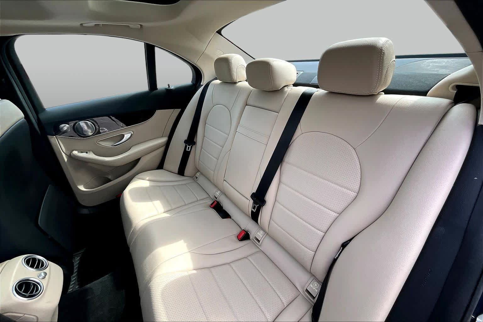 Used 2019 Mercedes-Benz C 300 4MATIC Sedan image 21