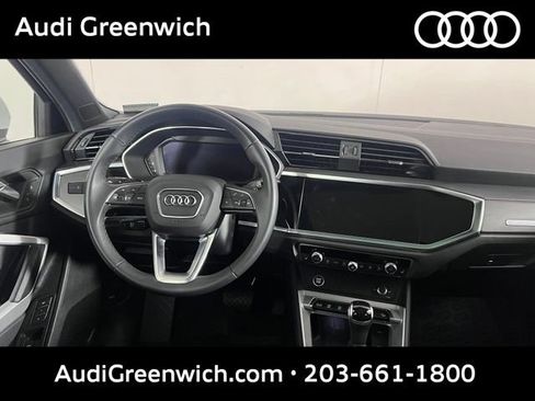 Used 2024 Audi Q3 2.0T Premium w/ Convenience Package AWD/4WD image 18