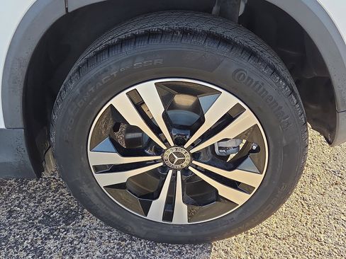 Used 2024 Mercedes-Benz GLA 250 image 8