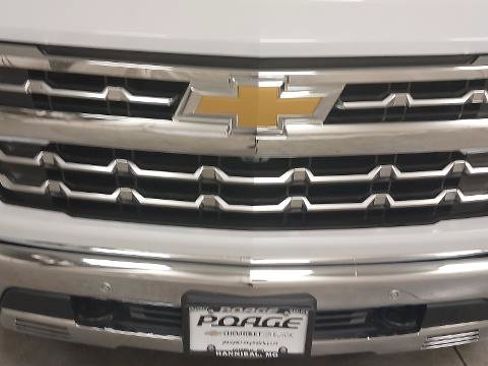 New 2026 Chevrolet Silverado 1500 LTZ w/ Z71 Off-Road Package AWD/4WD image 31
