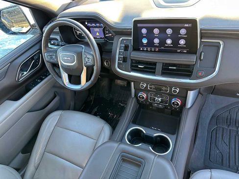 Used 2021 GMC Yukon SLT w/ SLT Premium Package image 11