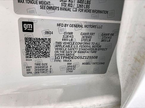 Used 2025 GMC Sierra 1500 SLT RWD image 8