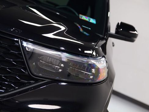 Used 2024 Ford Explorer ST w/ Equipment Group 401A image 7