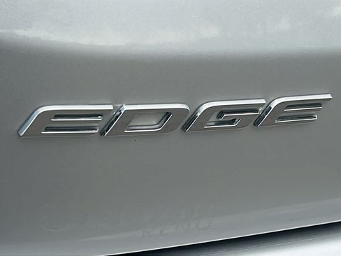 Used 2019 Ford Edge SEL w/ Convenience Package AWD/4WD image 28
