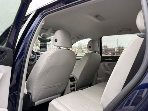 Certified 2023 Volkswagen Tiguan SE image 15