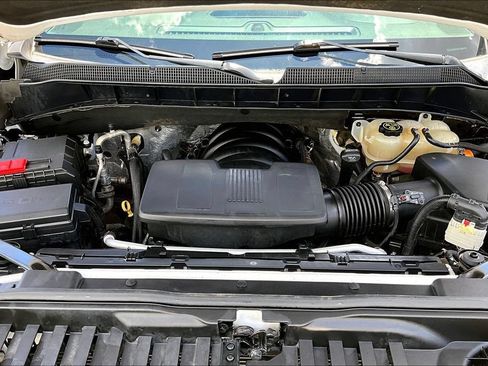 Used 2019 Chevrolet Silverado 1500 LT w/ Texas Edition AWD/4WD image 11